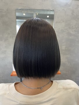 シャワー(shower.) その場限りではない、本当の髪質改善（バッサリ編）