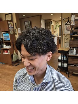 ヘアーサロンもりかわ ツーブロベースツイストスパイラルパーマ