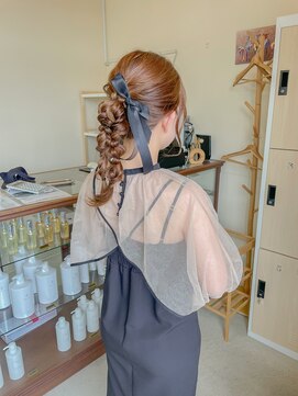 グラム 岡崎南店(gram) ポニーテールアレンジ