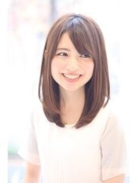 フォルテ 城北店 ★20代30代40代オリーブベージュレイヤーカットセミディ