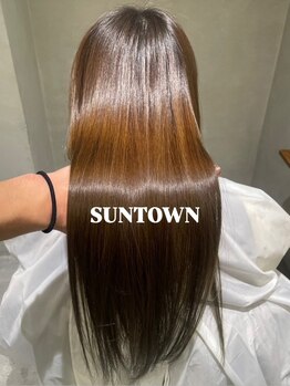 サンタウン(SUN TOWN)の写真/【浦和駅徒歩4分】話題の酸性ストレート取り扱い☆超ダメージ毛や癖毛の髪質改善に◎理想の美髪へ…♪