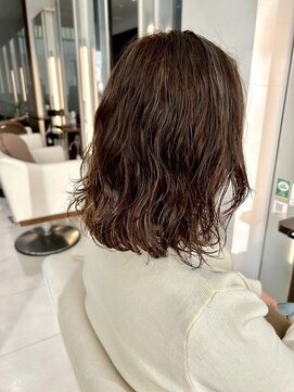 ブルーテーフ(Bleu Terre) 盛岡【レディースパーマ×白髪ぼかしハイライト】40代50代◎