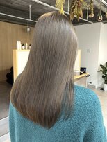 トト 船橋店(toto.) ◇ミディアムレイヤーハッシュカットココアブラウンワインレッド