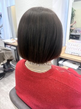 ウイ バイ ファースト 北四番丁店(u'i by first) まとまりワンレングスボブ