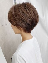 アヴァロン(AVALON)&nbsp;30.40代にオススメ×丸みとくびれでつくる大人ショート◎