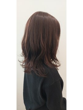 ゼル ビッグアイ(ZELE) 外はねミディアムレイヤー