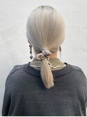 228ニュアンスカラー金髪ボブヘルシースタイルローシニヨン