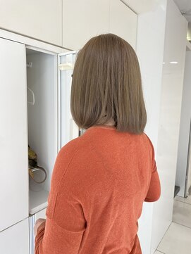 クラム(clam.) ボブ×アプリエカラーで透明感