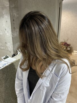 ラック(LUCK) カール/セミディ/シアーカラー/姫カット/船橋