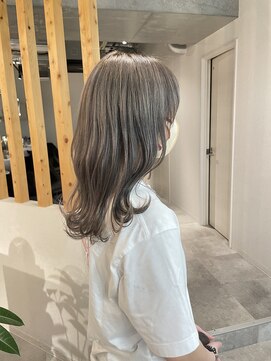 アイリー 名古屋(A/LEE) グレージュ