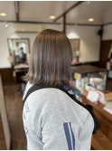 大人気!極艶グレージュハイライト☆  きりっぱなしボブ