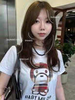 ソピ バイ インビテーション(sopi by invitation) 動きのあるレイヤーカット×オリーブベージュRINA