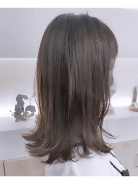 ヘアサロン エフ 渋谷(F) #アッシュベージュ　#アッシュブラウン　#オリーブベージュ
