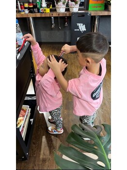 パパの身だしなみもお子様のカットもお任せ☆親子で通える老舗の床屋☆待ち時間もゆったり過ごせる◎