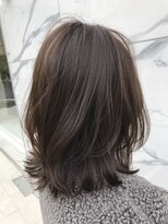 ブリス(VLISS)&nbsp;レイヤーカット 顔周りレイヤー 透明感 20代30代40代UP