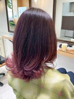 モーラ 鳳店(MOLLA) ピンクヴァイオレットの外ハネミディ【鳳】
