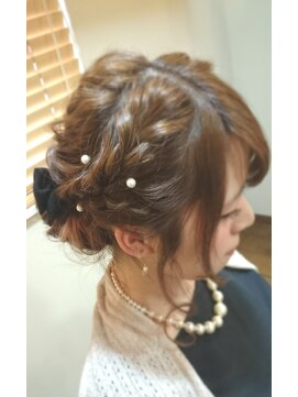 モイヘアーデザイン(moi hair design) ゆるふわ編み込みアップ