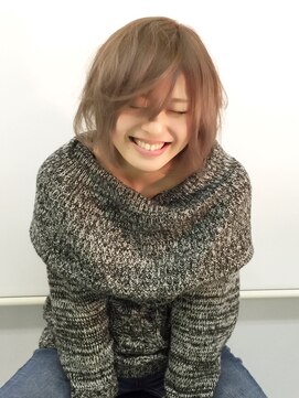 シード(Syead) グレージュ×ゆるふわミディ