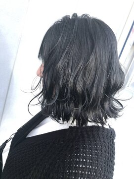 コワファースト させぼ五番街店(COIFF1RST) 暗くても透明感叶えるブルージュカラー