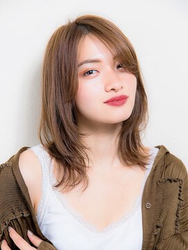 ヘアリゾート粋 ドゥオ 新宿南口店(dua) ミディアムレイヤー/外ハネ/ワンカール/ウルフ/透け感カラー