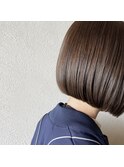 ミニボブ/ぱつんボブ/アッシュベージュ/艶カラー[下北沢Acotto]
