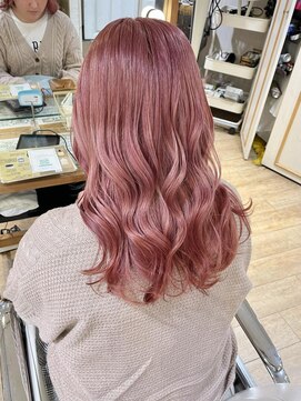 ネオリーブ チロル 横浜西口店(Neolive CiroL.) ハイトーン ピンクベージュ ケアブリーチ 暖色カラー