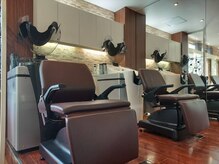 色彩堂 ひばりヶ丘店の雰囲気（大人気オートシャンプー♪力強くきめ細やかな水流が頭皮・髪に◎）