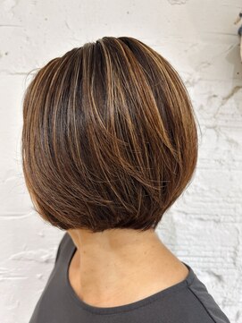 コンフィープラス(comfy plus) 30代40代50代白髪ぼかしハイライト×ナチュラルアッシュブラウン