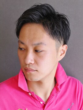 ポルテオムプレス(PORTE HOMME PRES) 刈り上げツーブロックアップバング