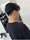 センターパート　テーパーフェード