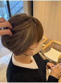 【白髪が気になるのは顔周】