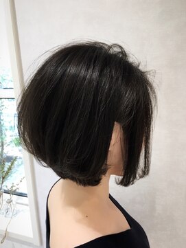 アピッシュ シーナ 海老名店(apish ciena) 360度綺麗なふわっとボブスタイル【佐藤光】
