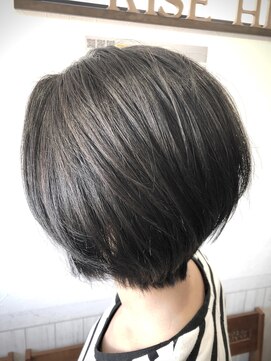 ヘアーサロン ライズハート(Rise Heart) イメチェンにぴったり！大人ショートボブ