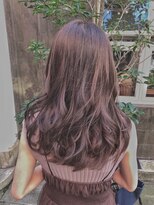 アンプレヴーアジュテ(Impre'vu ajoute)&nbsp;軽やかツヤ感ベージュ