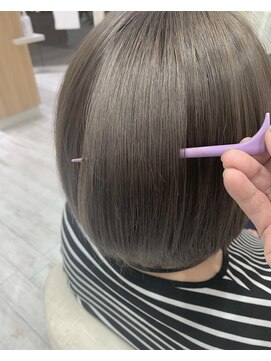 ソワン ドゥ ブレス 立花店(soin de brace) シルバー/小顔/ダークアッシュ/似合わせカット