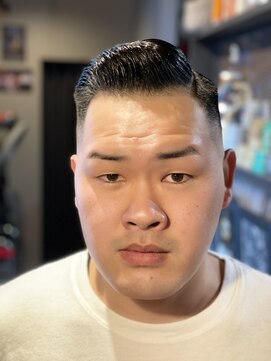 バーバー スタジオ ラフテル(Barber Studio RAFTEL) パートスタイル