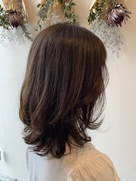 シャンプーボーイ セントラル 博多(SHAMPOO BOY central) ナチュラルベージュ