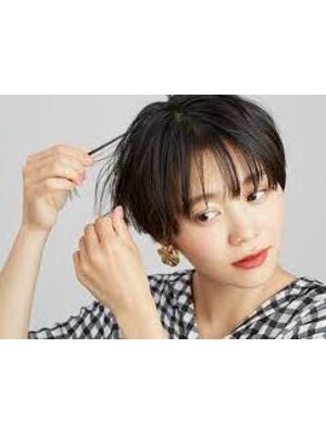 おうちでもサロン帰りのヘアスタイルを再現できるようなカットの仕上げに！忙しい朝のスタイリングも楽に♪