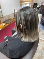 スターリバー(STAR RIVER) Whiteなbeigeバレイヤージュ