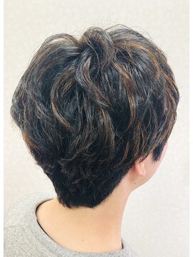 黄ぐまくん美容室 メンズショート