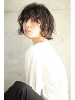 ファム(Fam) マッシュウルフ　ボブ　インナーカラー　チェリーピンク　代官山
