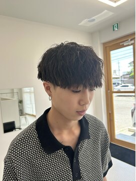 ブリックメン(BLICMEN.) 緩めパーマ