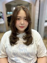 レイヤーカットで簡単に小顔に見せるヘアー♪