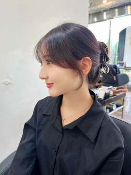 マインバイアフロートギンザ(MYNE by AFLOAT GINZA) おろしてても結んでも可愛いお顔周りカット【銀座】