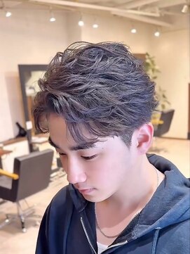 ビューネオ(VIEW NEO) フェザーパーマ/フェザーショート/メンズパーマ/谷町四丁目