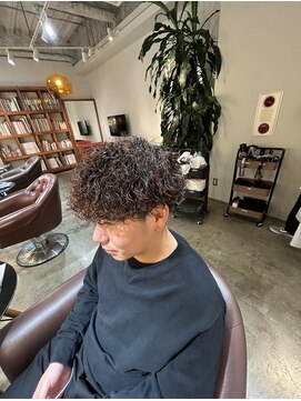 ビハインドザカーテン(BEHIND THE CURTAIN) 梅雨にオススメ！癖を活かしたパーマ