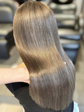 エルバイラビス 大宮(elu by lovis) 《巴結生》ミルクティーグレージュ/髪質改善トリートメント