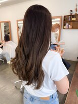 ポール(pole)&nbsp;札幌ロング　ブリーチ無しオリーブベージュレイヤーカット