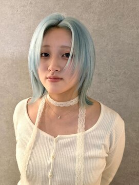 ノブレス(NOBLESSE) 水色カラー×レイヤーボブ