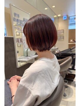 クラメール 黒崎コムシティ店(Kraemer) 広がりを抑える「グラデーション ボブ×ボルドーブラン」